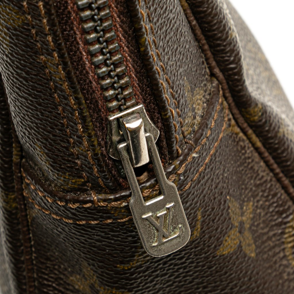 Louis Vuitton Monogram Trousse Toilette 28 - Detail 2