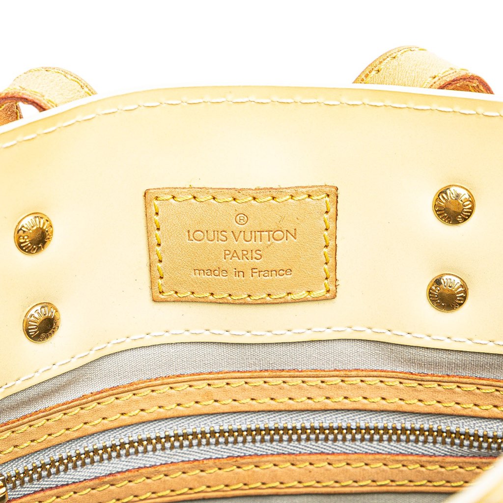 Louis Vuitton Monogram Vernis Reade PM - Side view