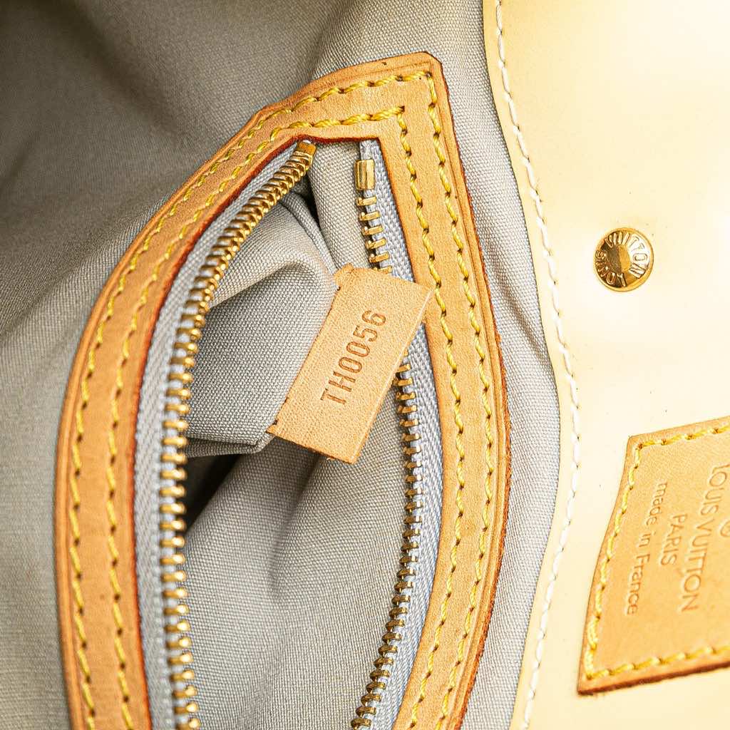 Louis Vuitton Monogram Vernis Reade PM - Detail 2