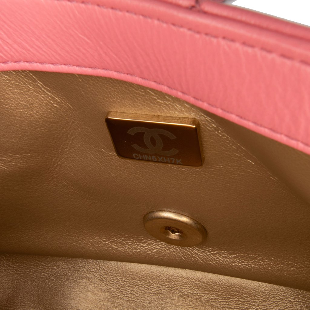 Chanel Mini Rectangular Classic Lambskin Pearl Crush Single Flap - Detail 1