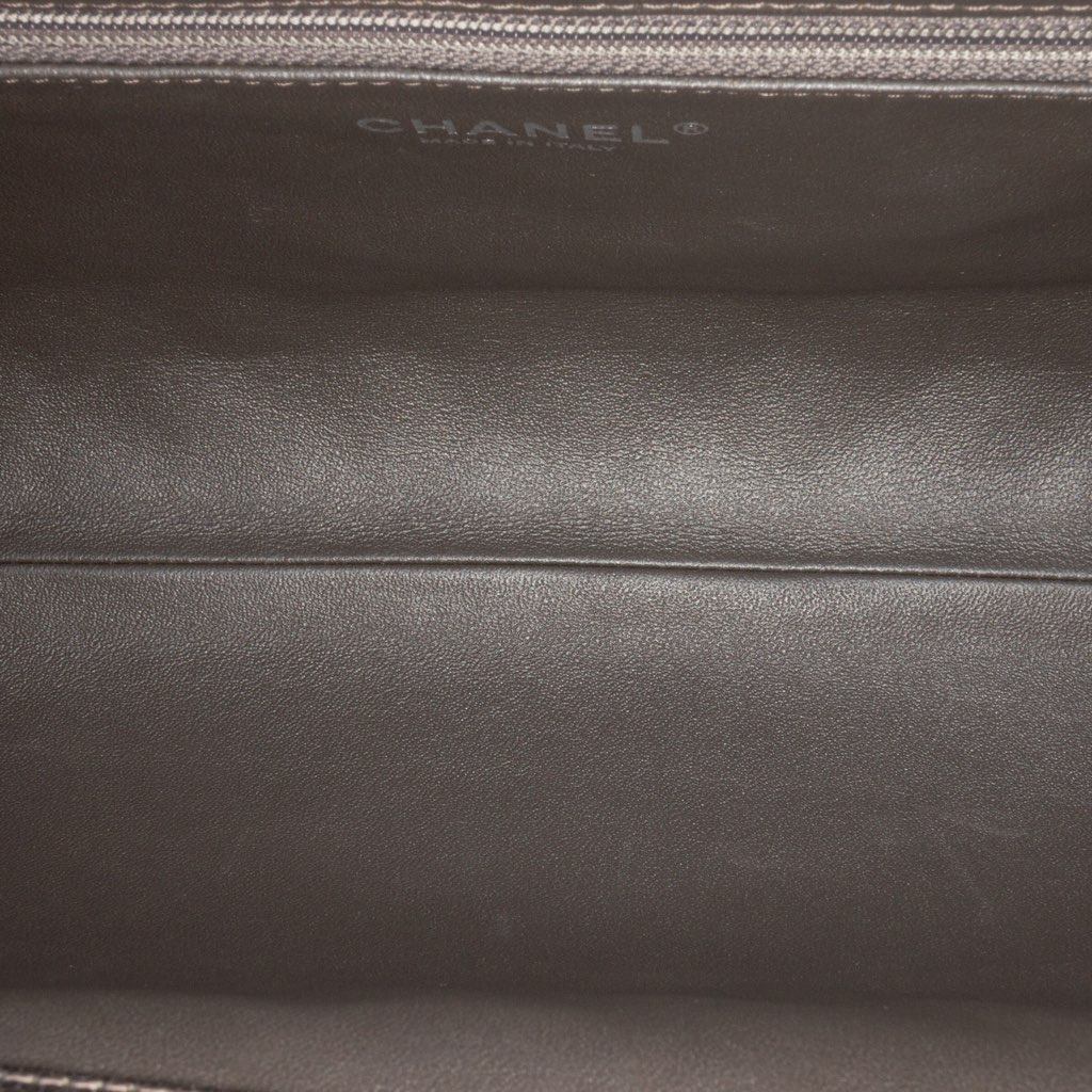 Chanel CC Quilted Metallic Caviar Clutch - 4