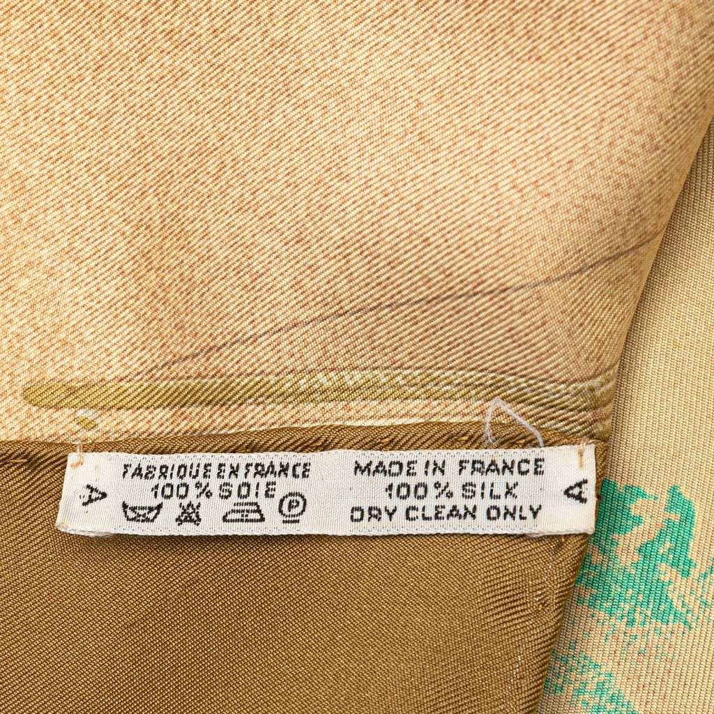 Hermès En Course Silk Scarf - Image 6