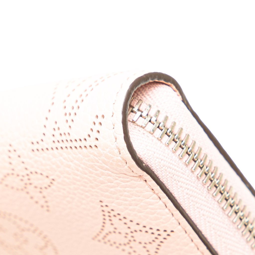 Louis Vuitton Monogram Mahina Zippy Wallet - Image 10