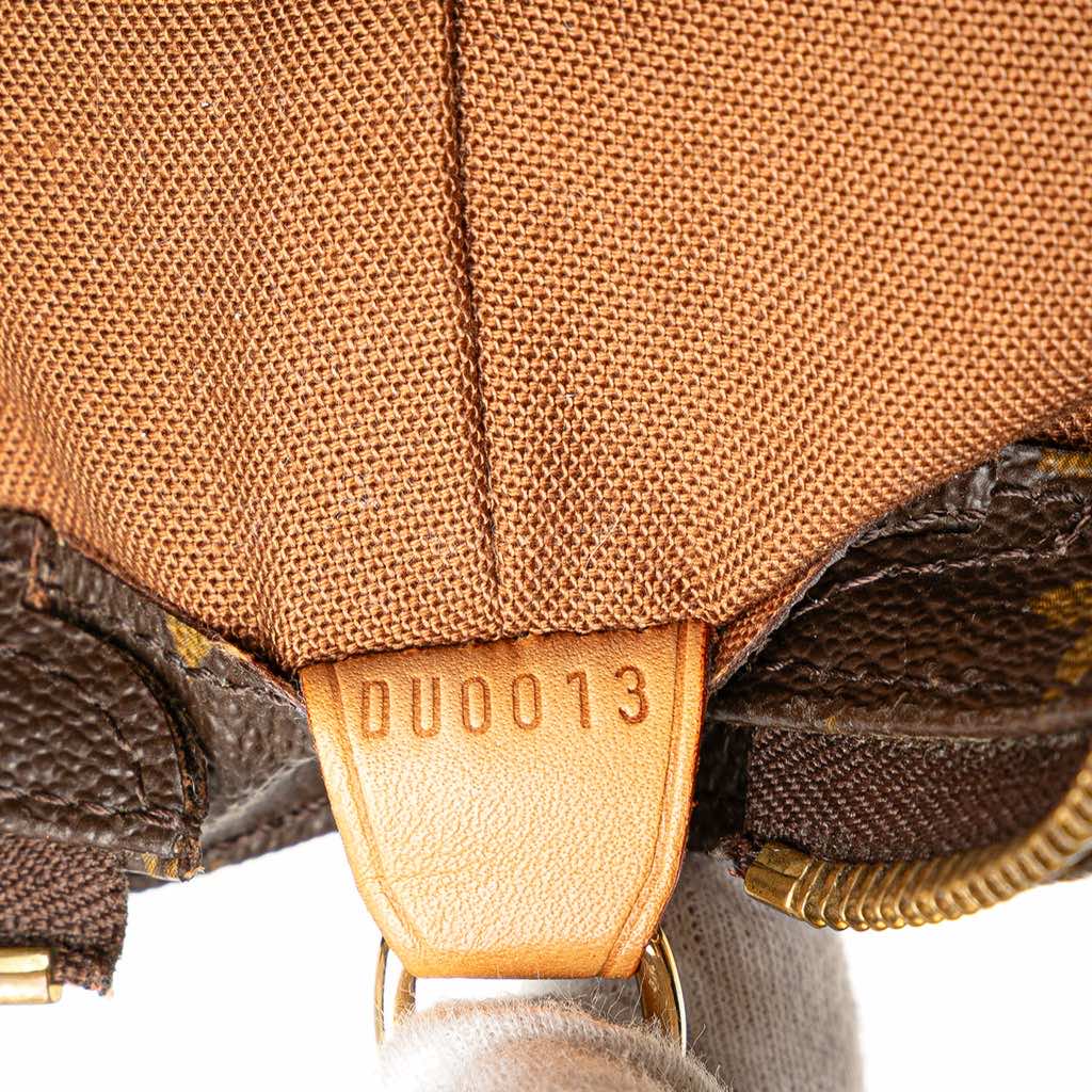 Louis Vuitton Monogram Cabas Mezzo - Detail 1