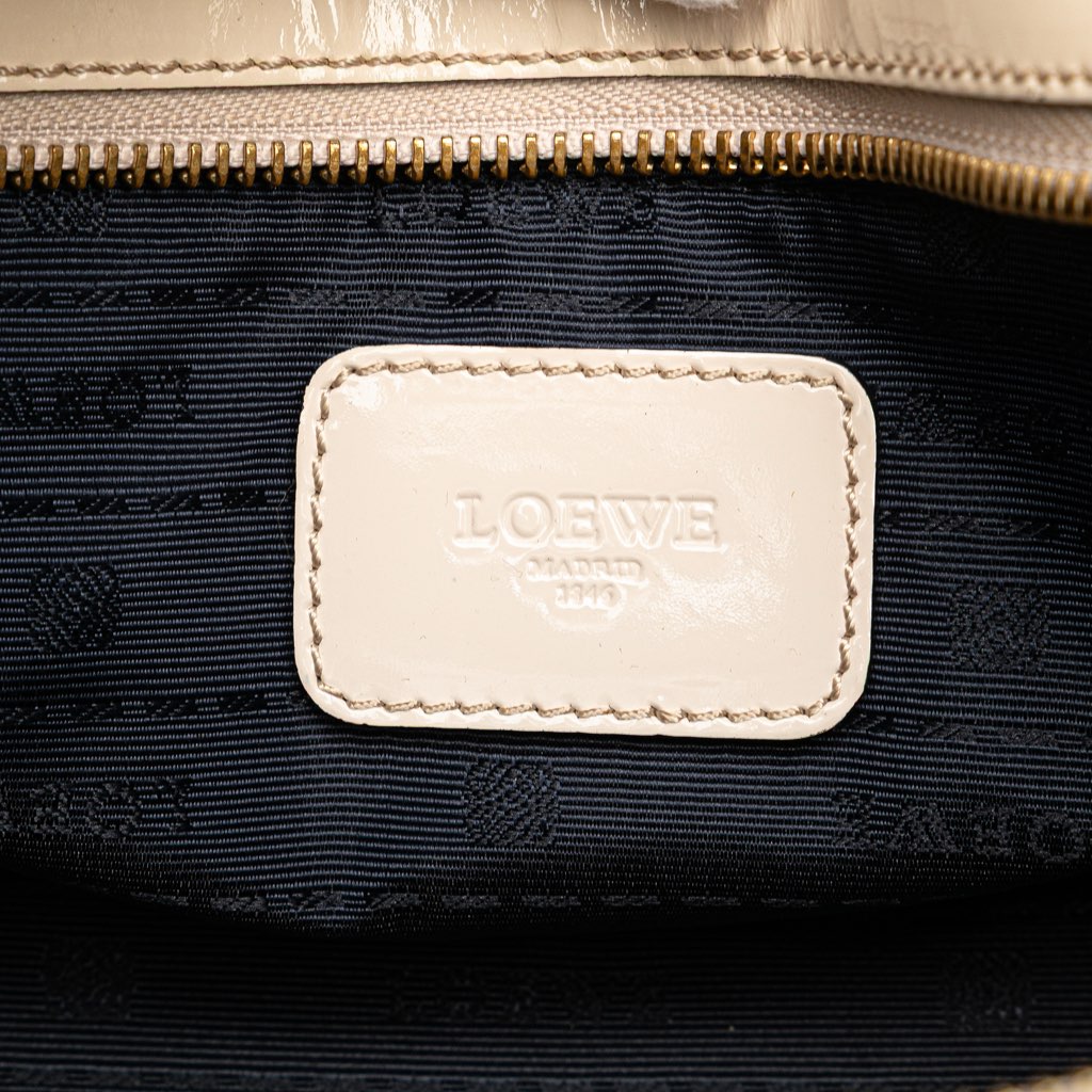 Loewe Patent Amazona 28 Handbag - Side view
