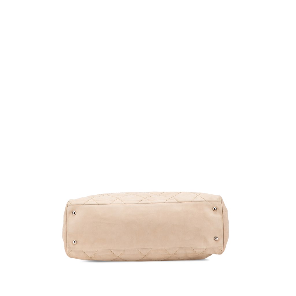 Chanel Iridescent Calfskin Sea Hit Tote - Image 6