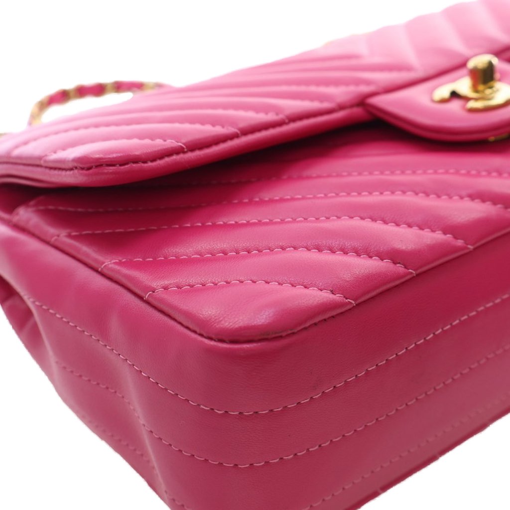 Chanel Medium Classic Chevron Lambskin Double Flap - Image 14