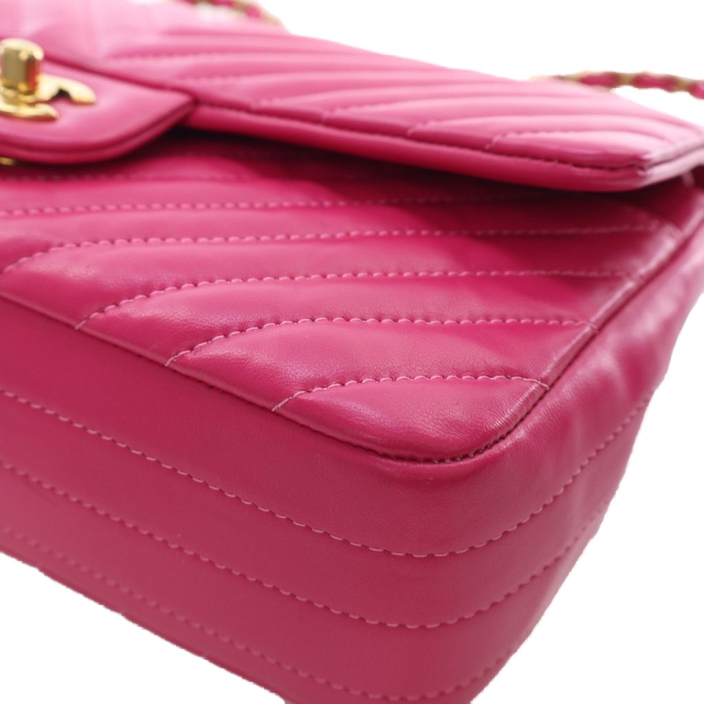 Chanel Medium Classic Chevron Lambskin Double Flap - Image 15