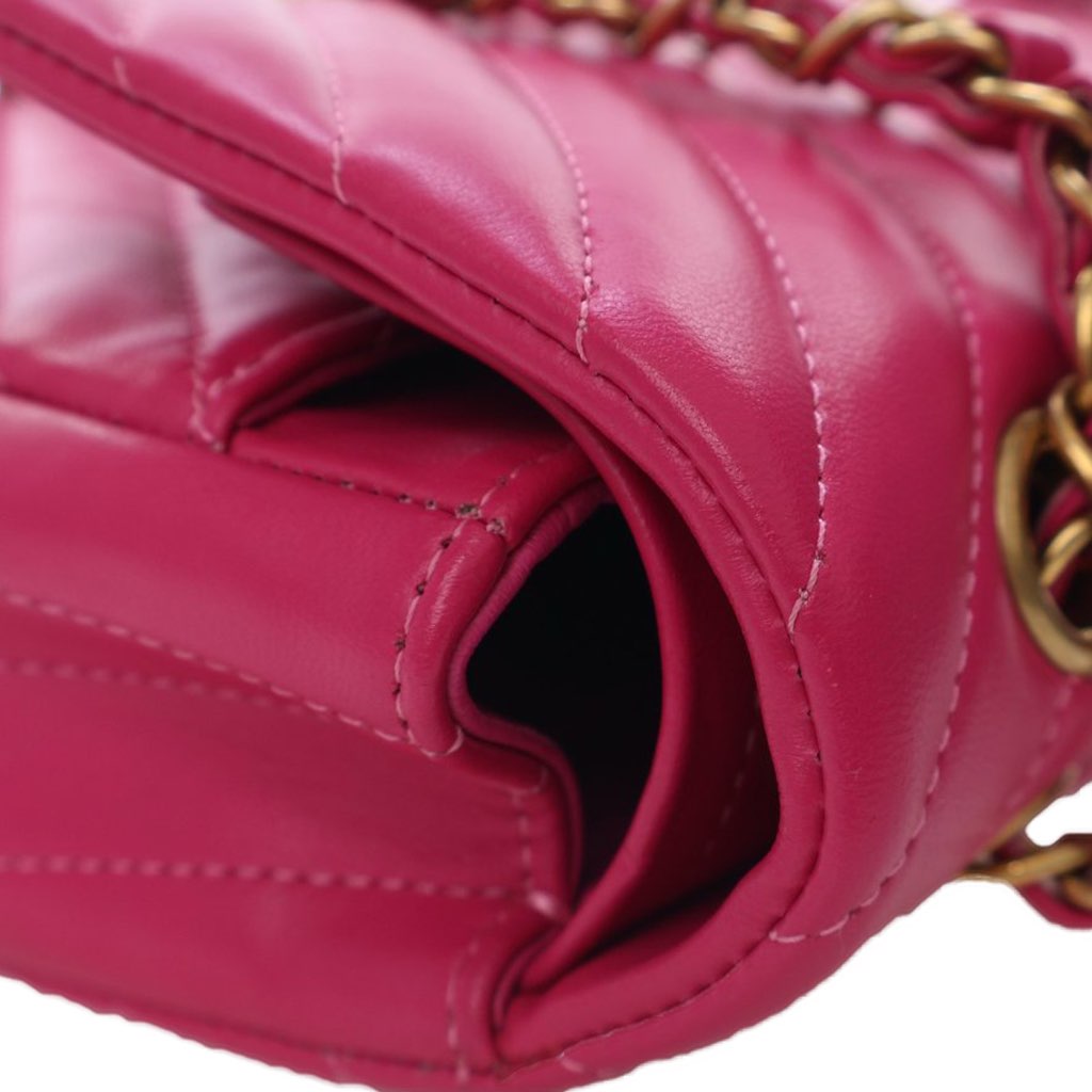 Chanel Medium Classic Chevron Lambskin Double Flap - Image 11