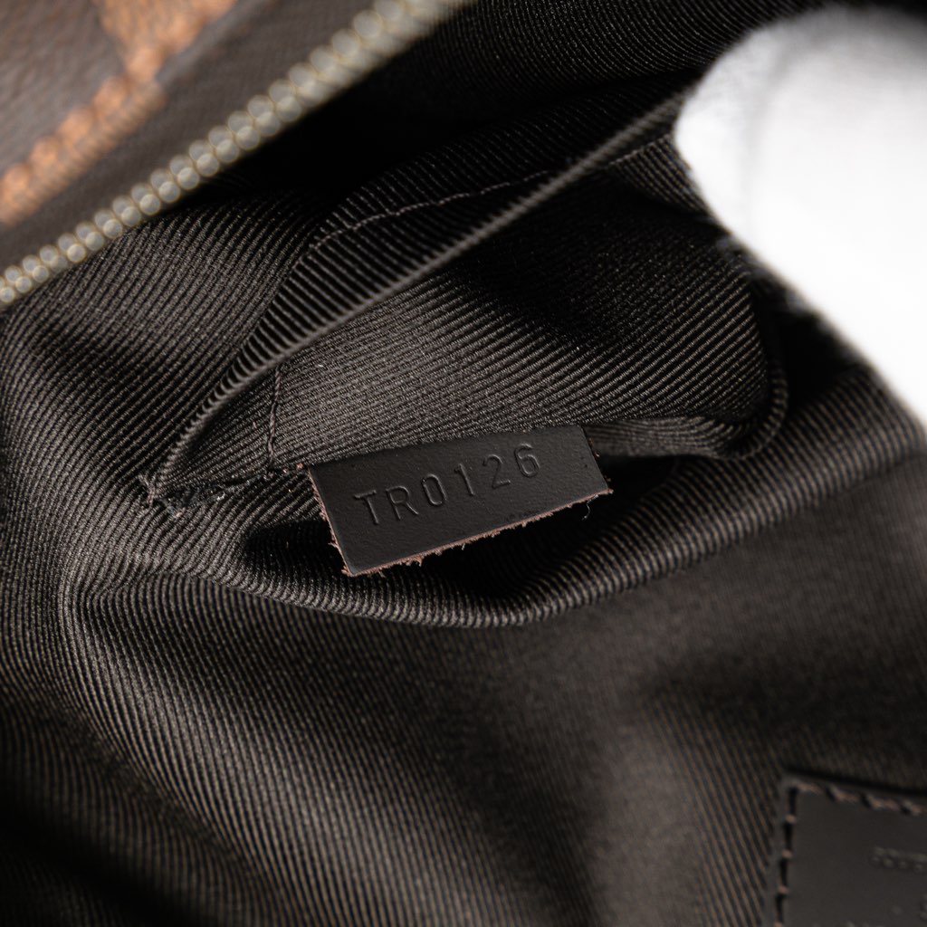 Louis Vuitton Damier Ebene Jake PM - Detail 1