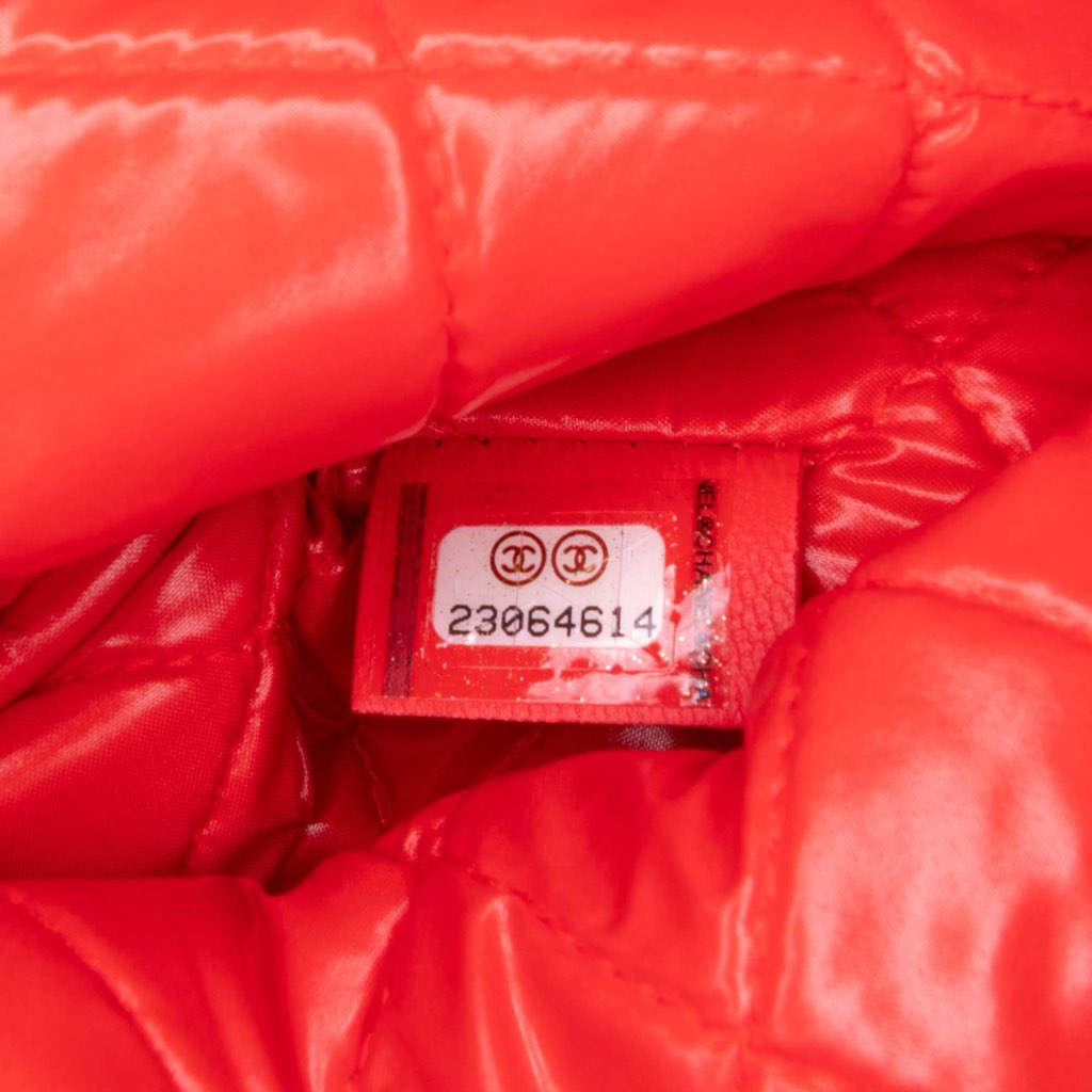 Chanel Medium Printed Lambskin Cuba La Habana O Case Clutch - Detail 1