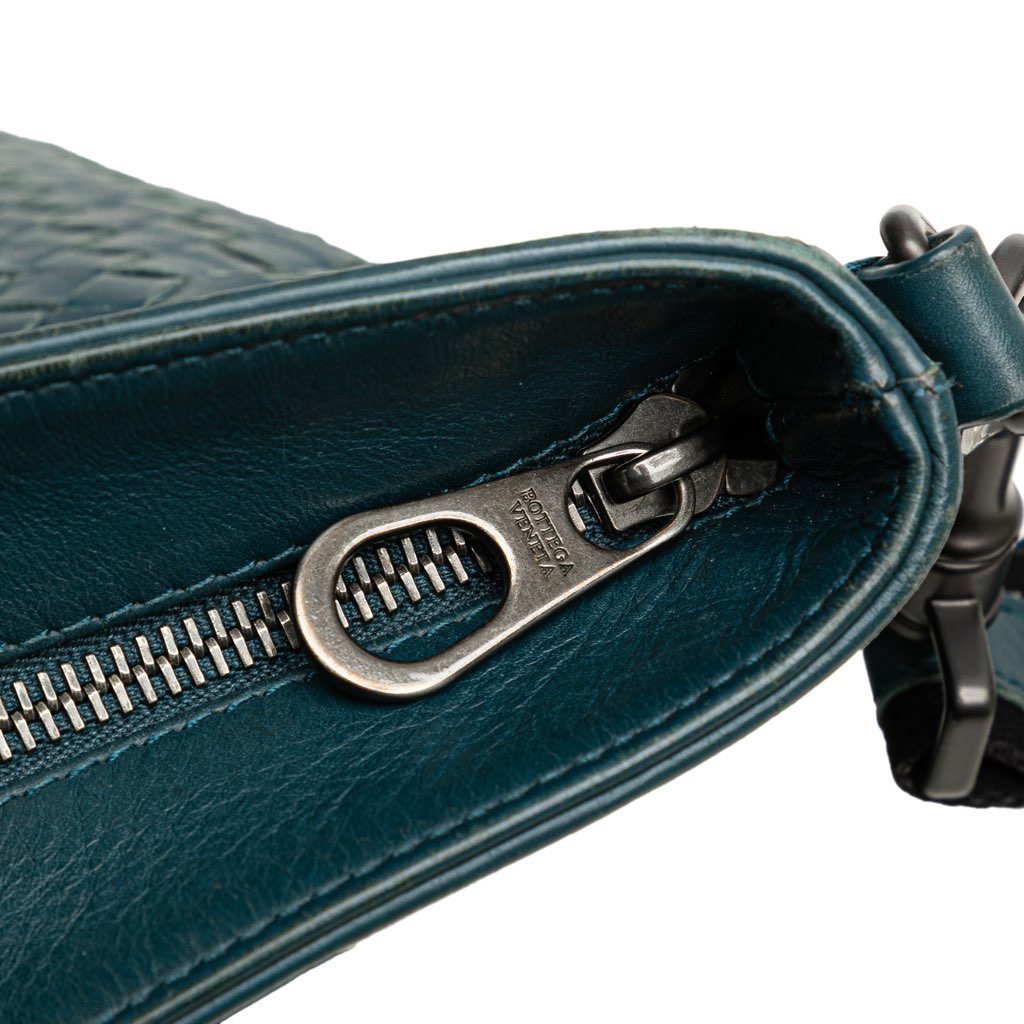 Bottega Veneta Nappa Intrecciato VN Crossbody - Detail 2