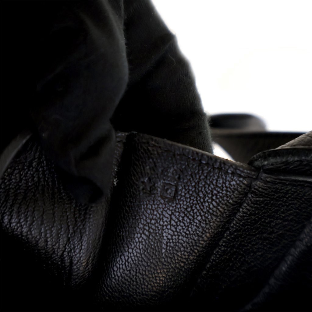 Hermès Clemence Steve Caporal 35 - Side view