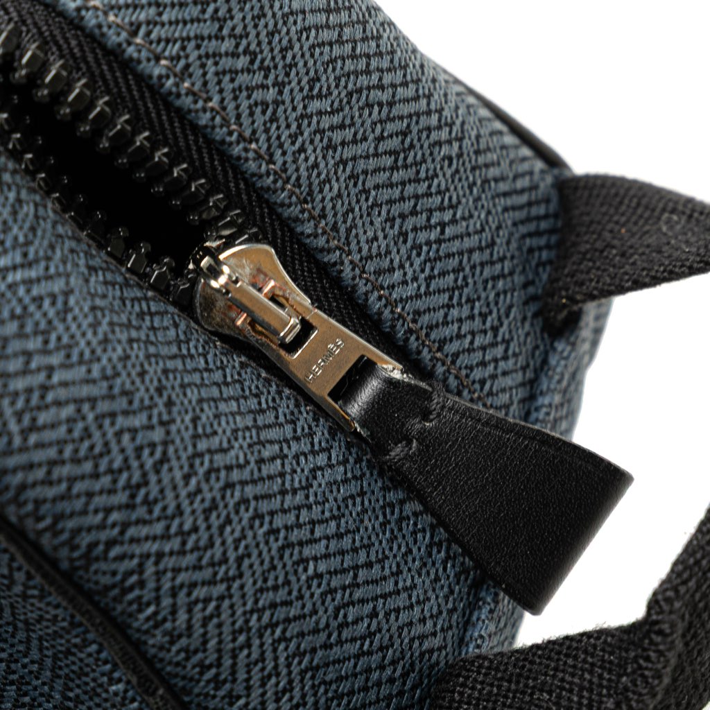 Hermès Toile Globe Trotter Pouch MM - Detail 2