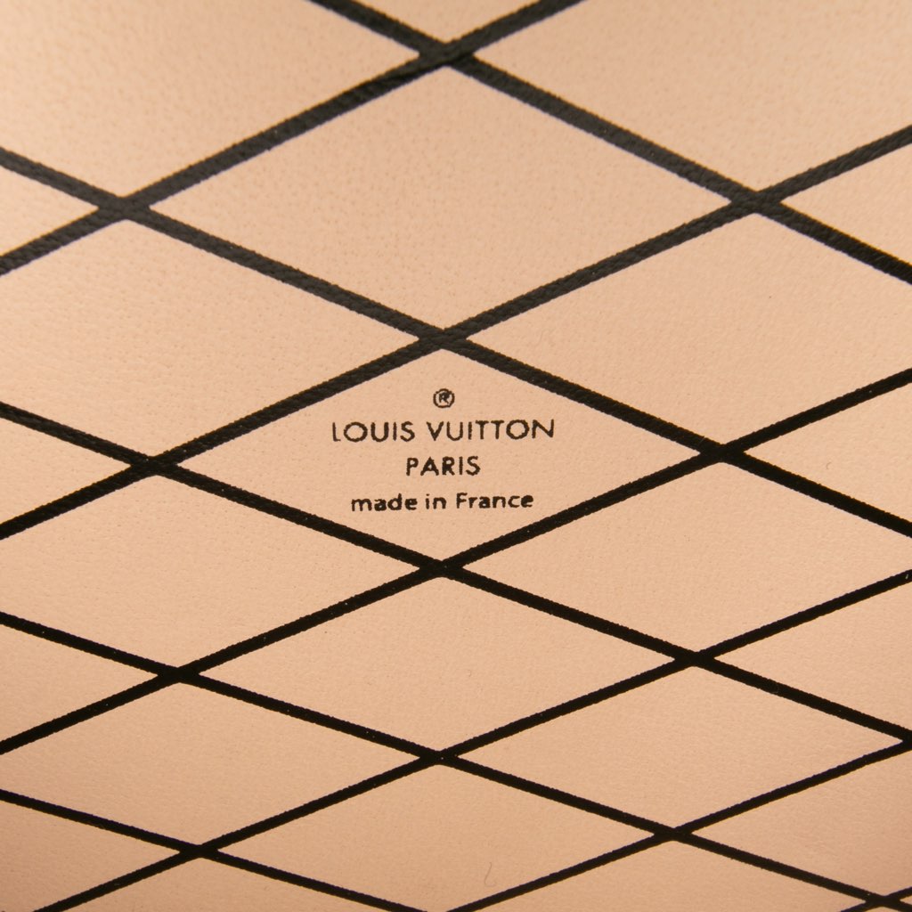 Louis Vuitton Epi Petit Malle - Side view