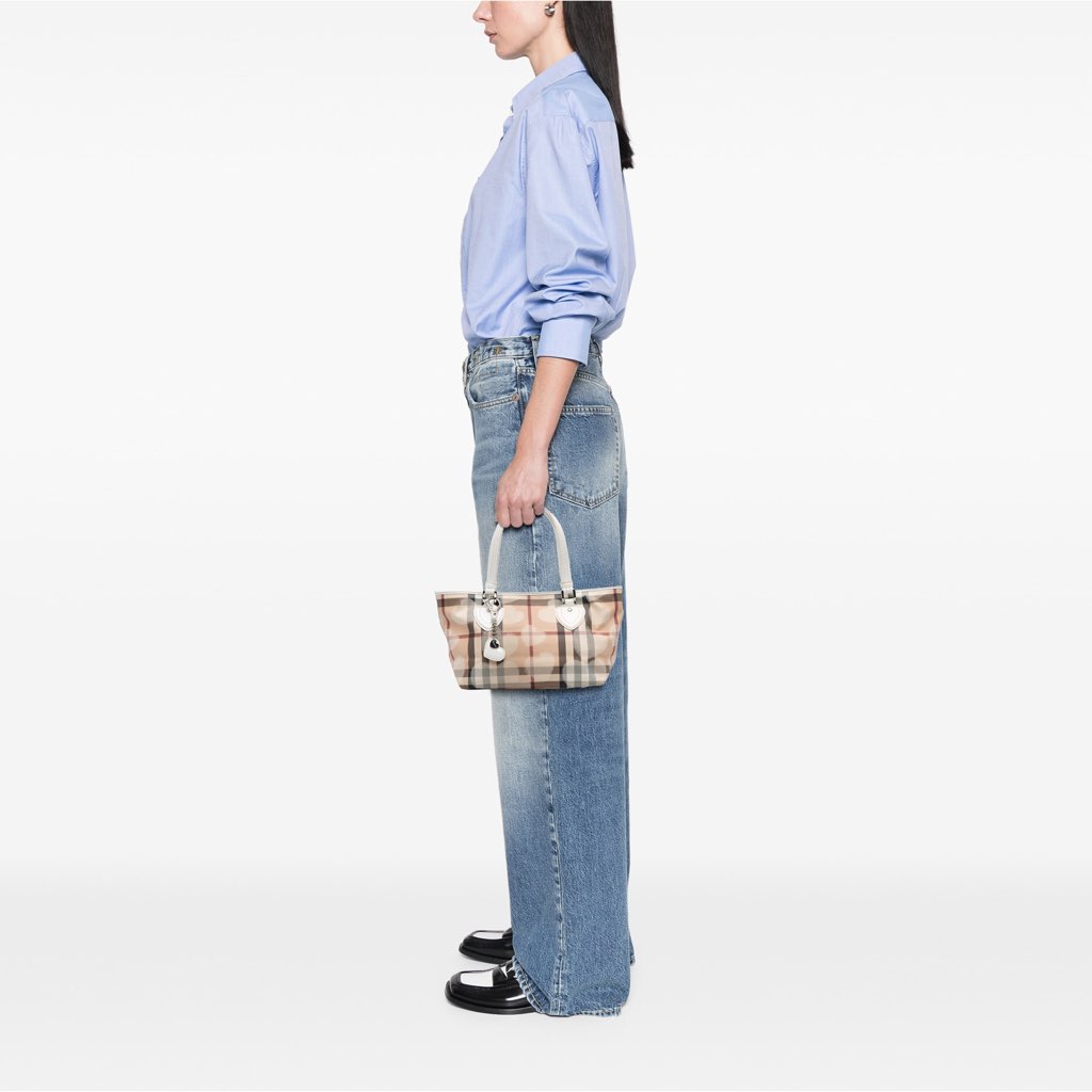 Burberry House Check Coated Canvas Hearts Gracie Tote - Image 13