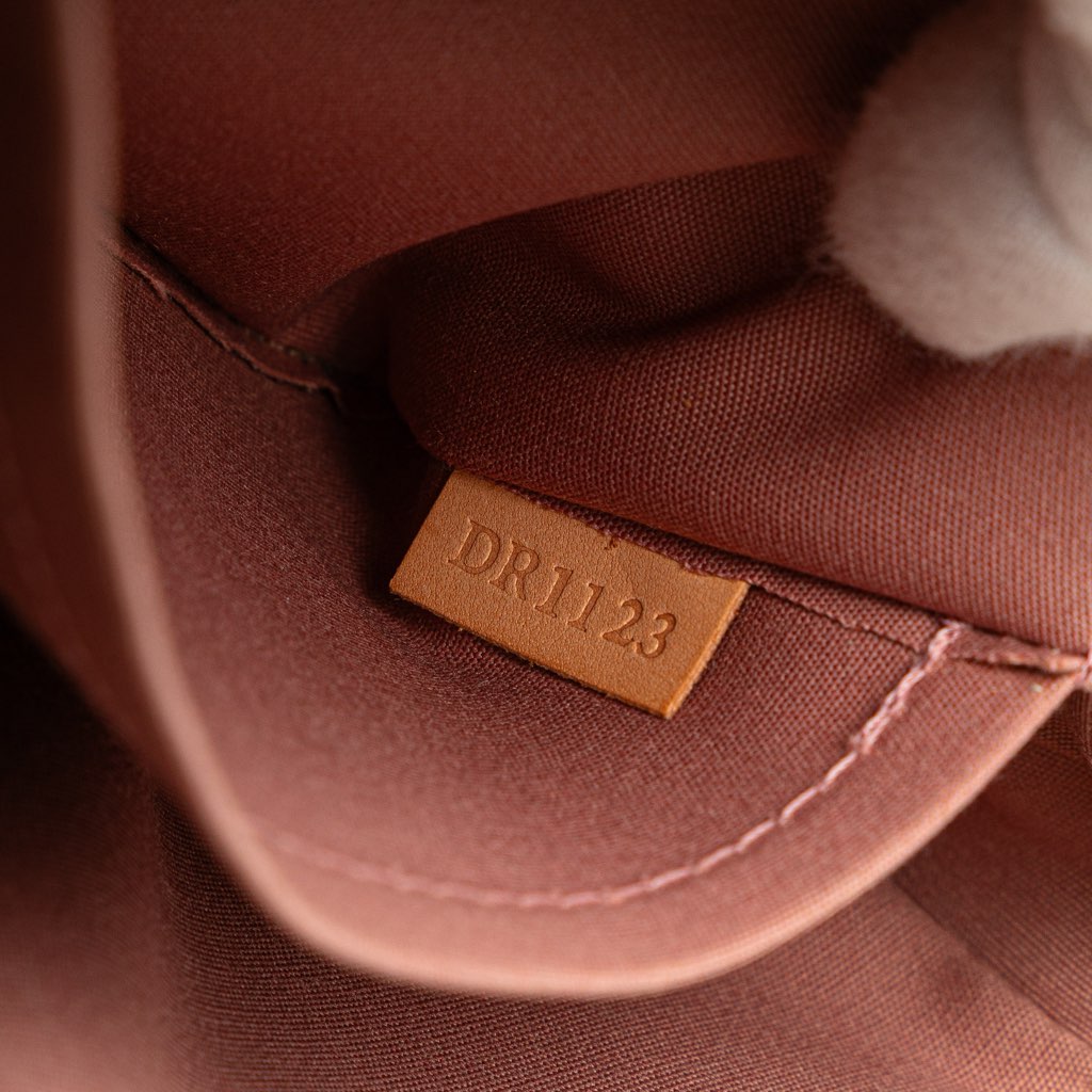 Louis Vuitton Monogram Vernis Ikat Pochette Accessoires - Detail 1