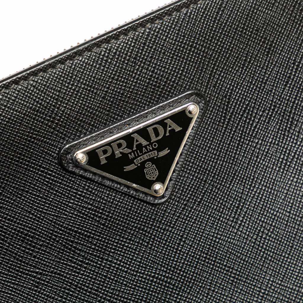 Prada Saffiano Zip Around Portfolio - Detail 2