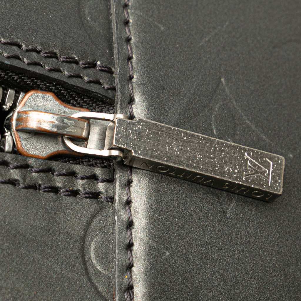 Louis Vuitton Monogram Mat Malden - Image 11