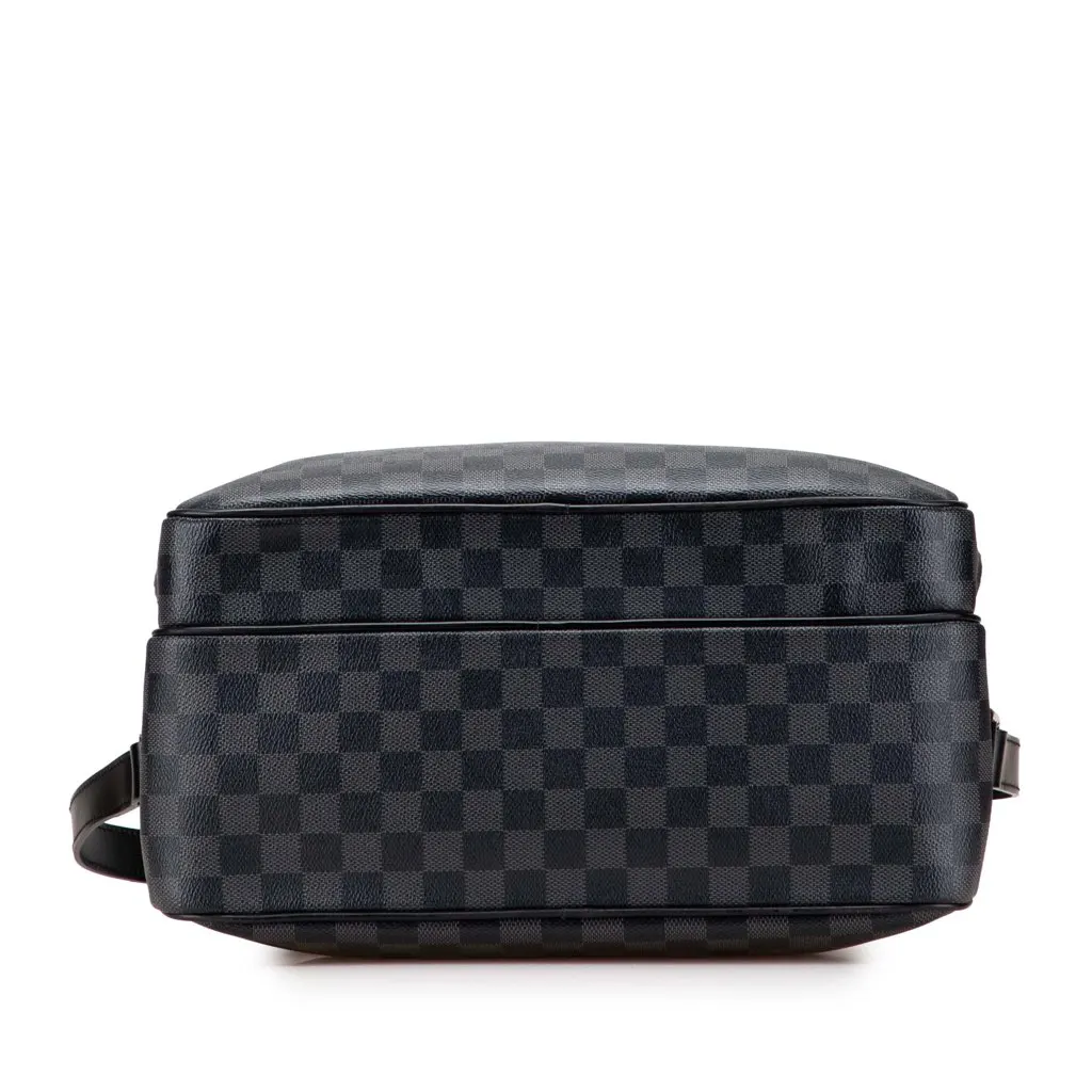 Louis Vuitton Damier Graphite Sac Leoh Black Canvas Good - Inside View