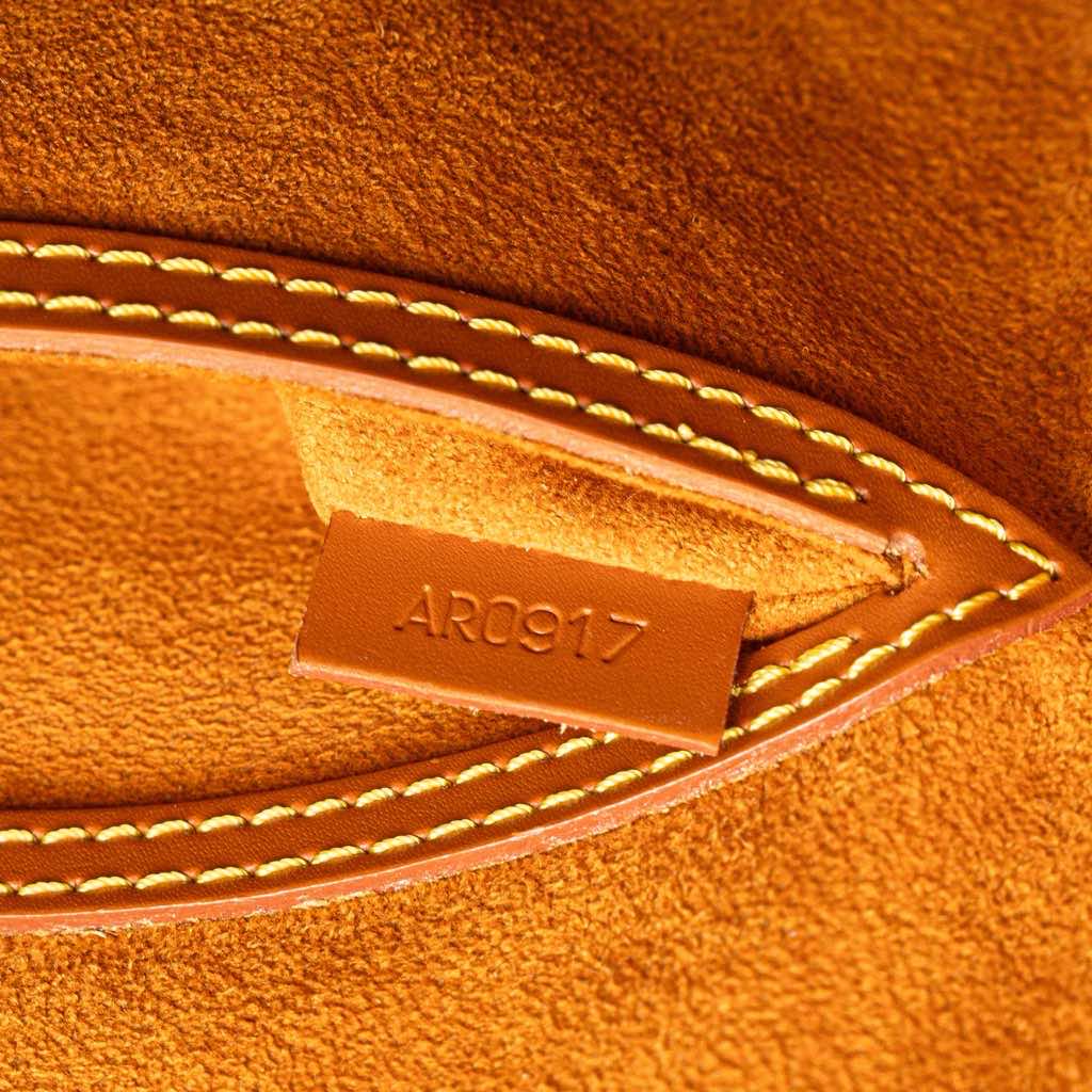 Louis Vuitton Epi Alma PM - Detail 1