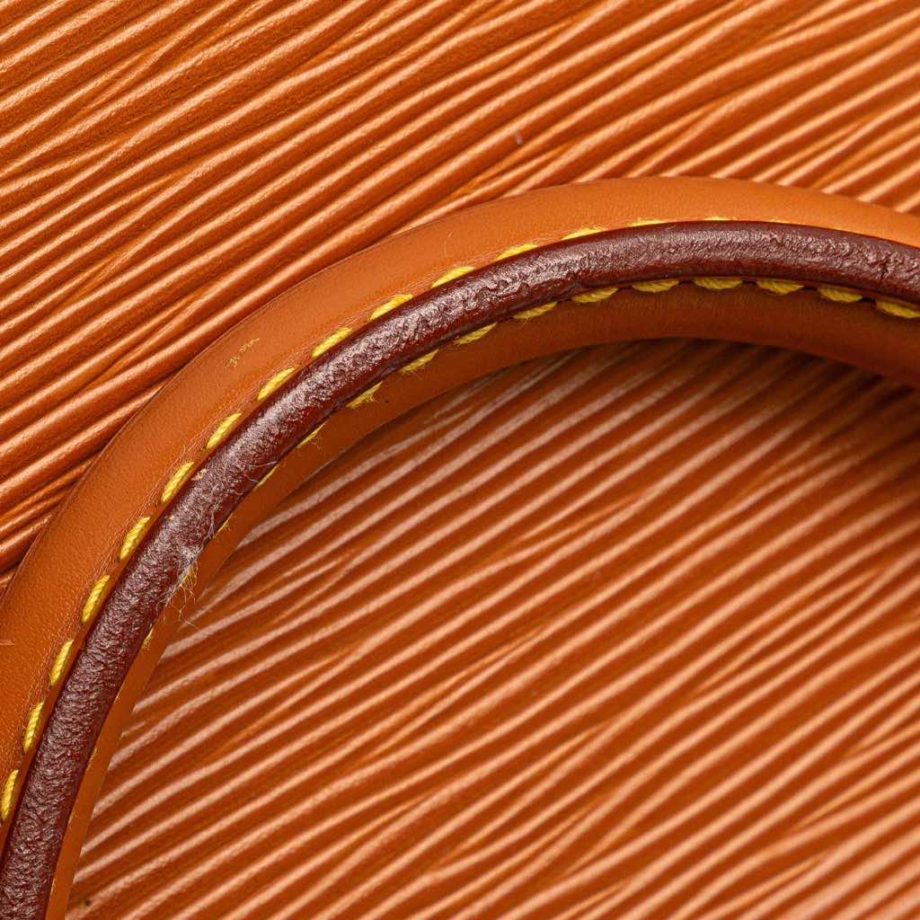 Louis Vuitton Epi Alma PM - Detail 2