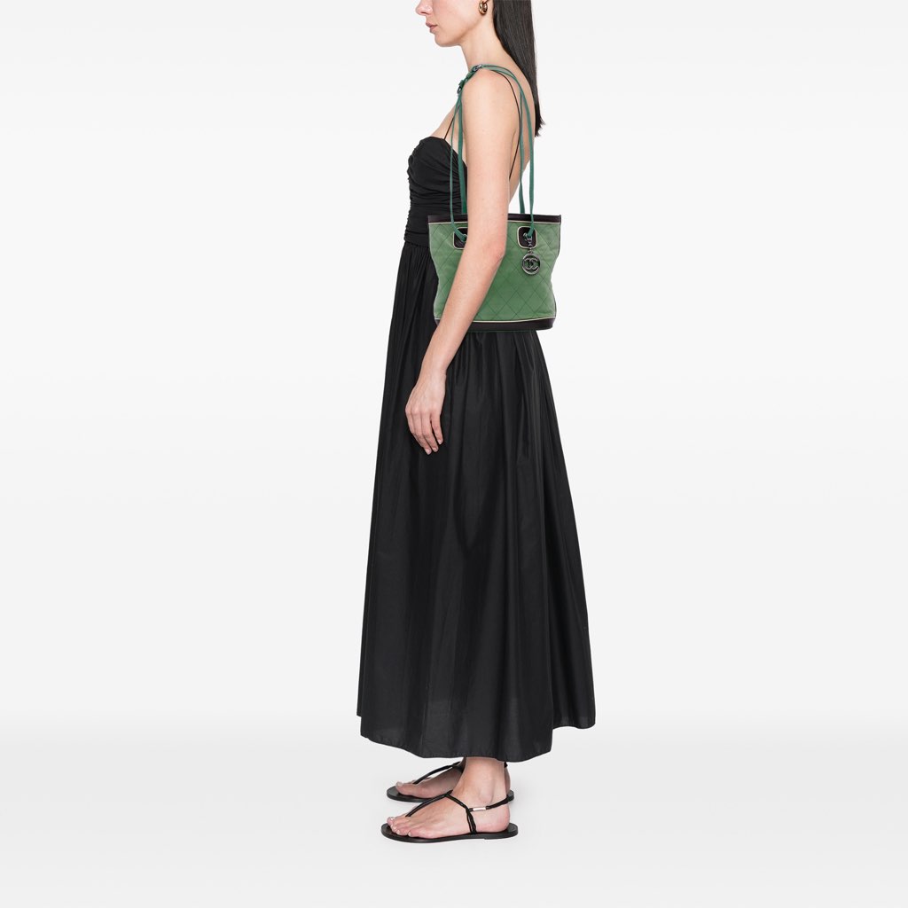 Chanel CC Quilted Lambskin Country Club Tote - Image 13