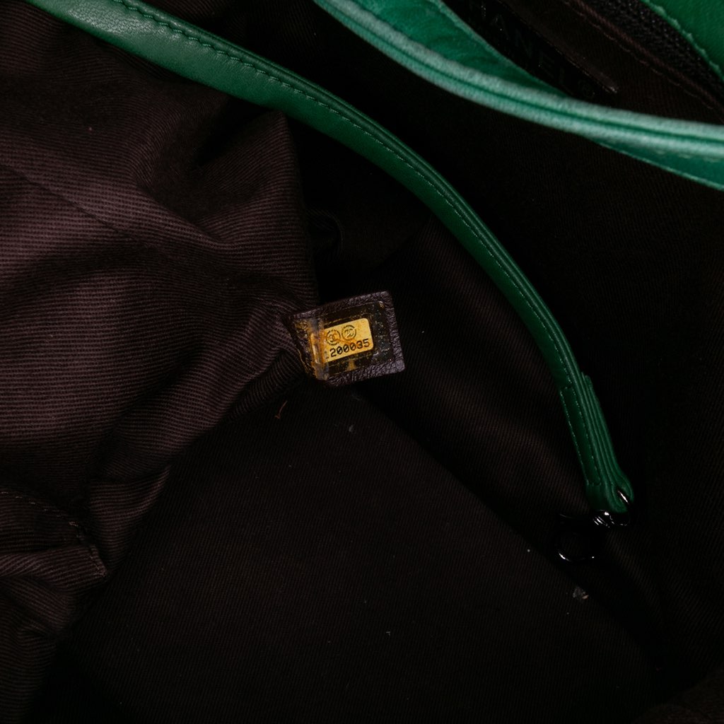 Chanel CC Quilted Lambskin Country Club Tote - Detail 1