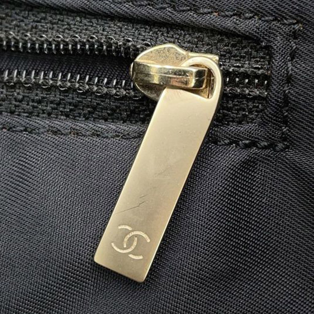 Chanel New Travel Line Nylon Tote - Detail 1