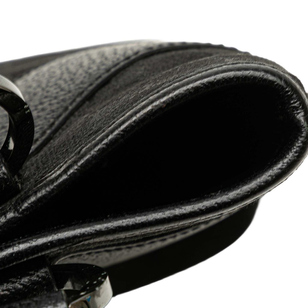 Gucci GG Canvas Tote - Image 12