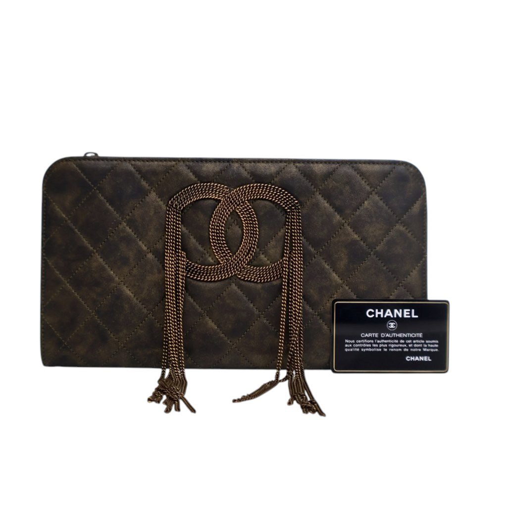 Chanel Metallic Lambskin CC Chain Fringe Clutch - Image 17