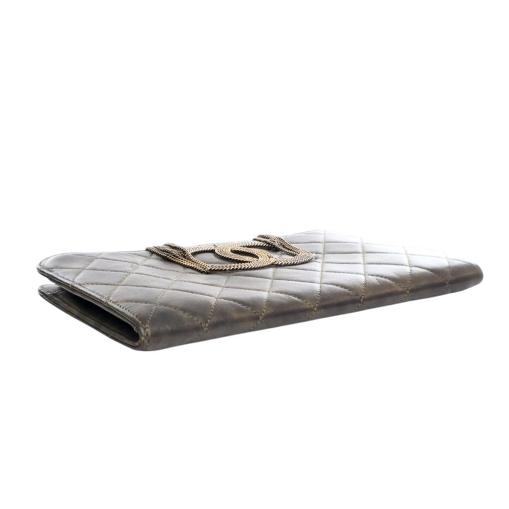 Chanel Metallic Lambskin CC Chain Fringe Clutch - Image 12