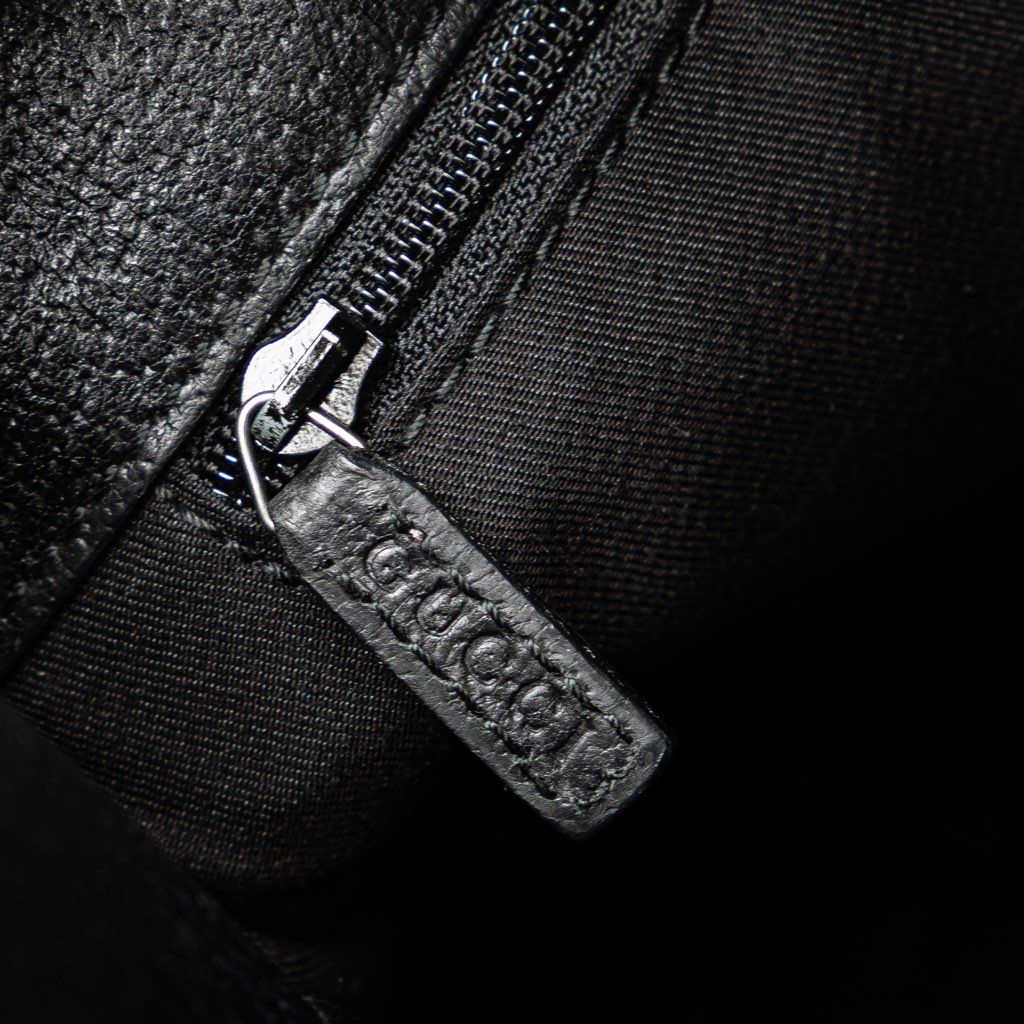 Gucci GG Canvas Eclipse Crossbody - Detail 2