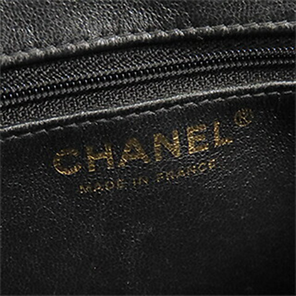 Chanel Caviar Medallion Tote - Image 11