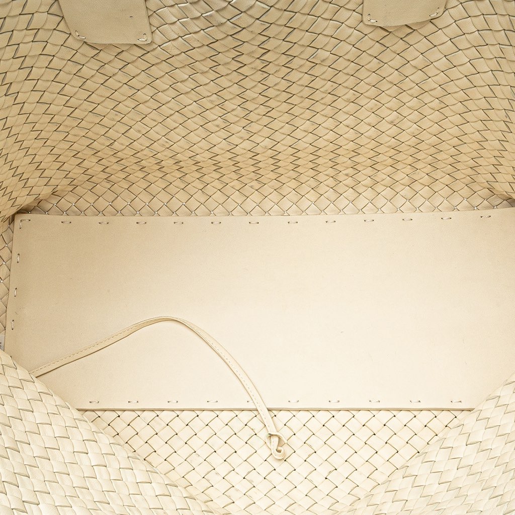 Bottega Veneta Medium Lambskin Intreccio Cabat Tote - 4