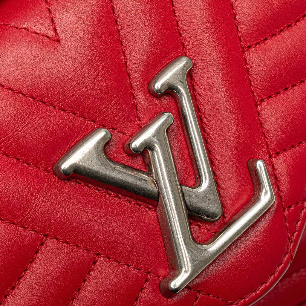 Louis Vuitton New Wave Chain Bag PM - Image 10