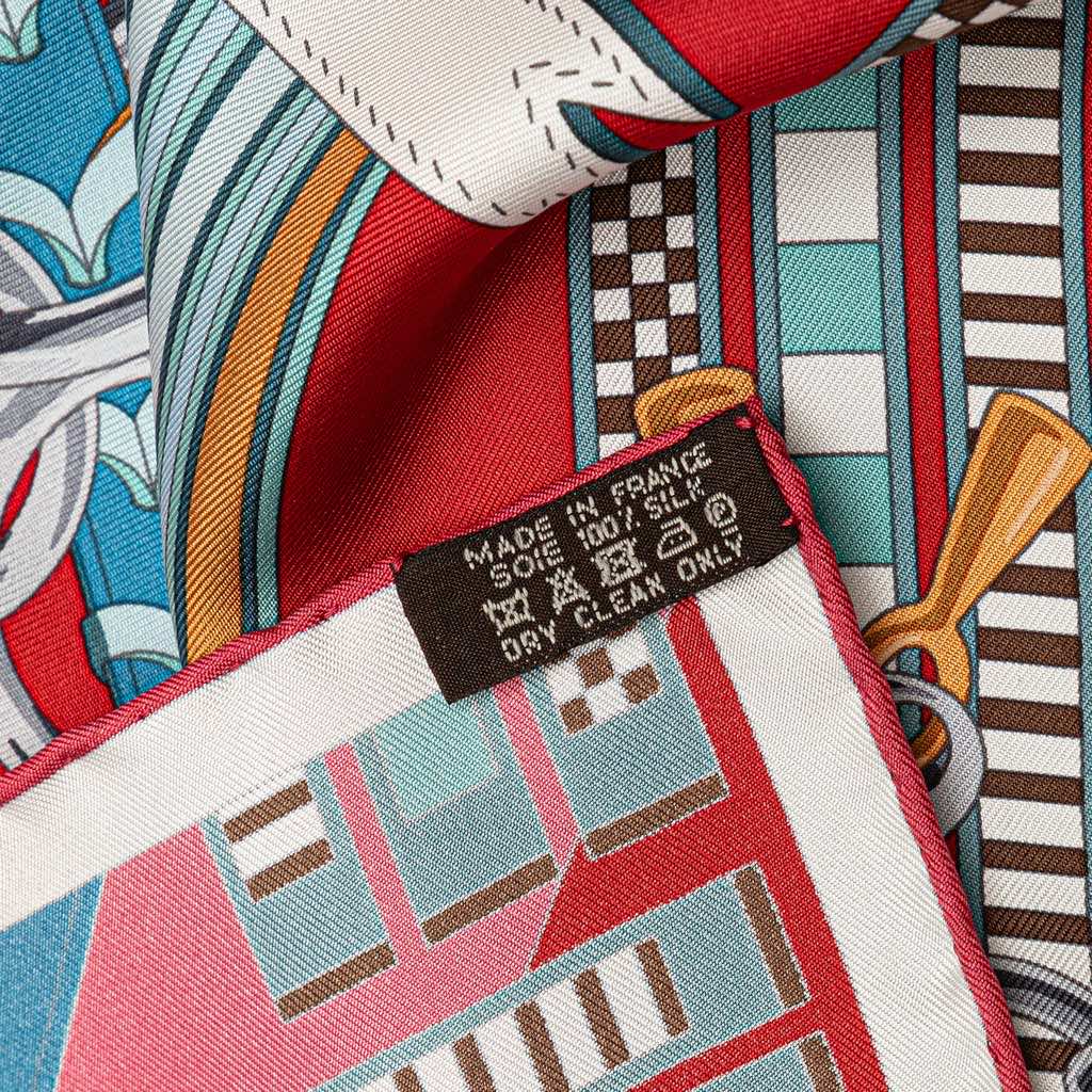 Hermès Brides et Gris Gris Silk Scarf - Image 6