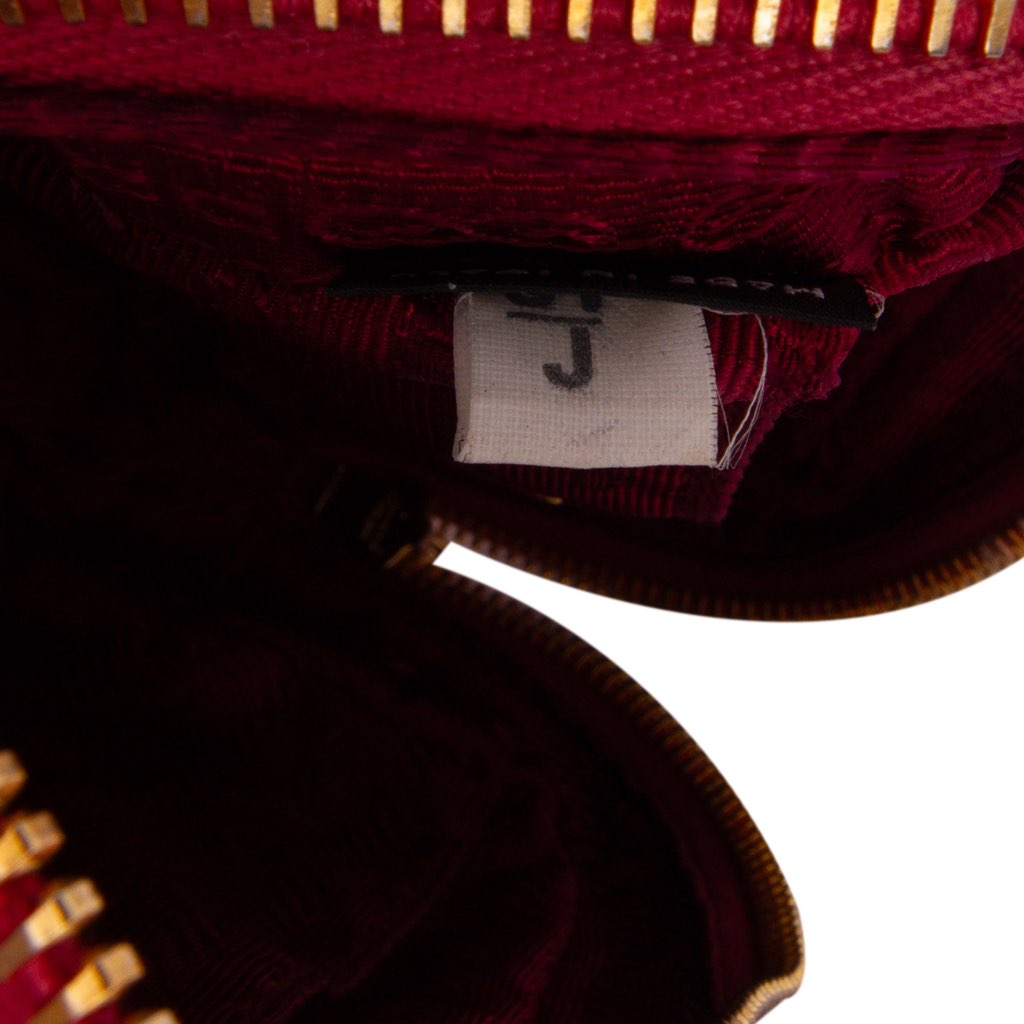 Prada Mini Saffiano Camera Bag - Detail 1