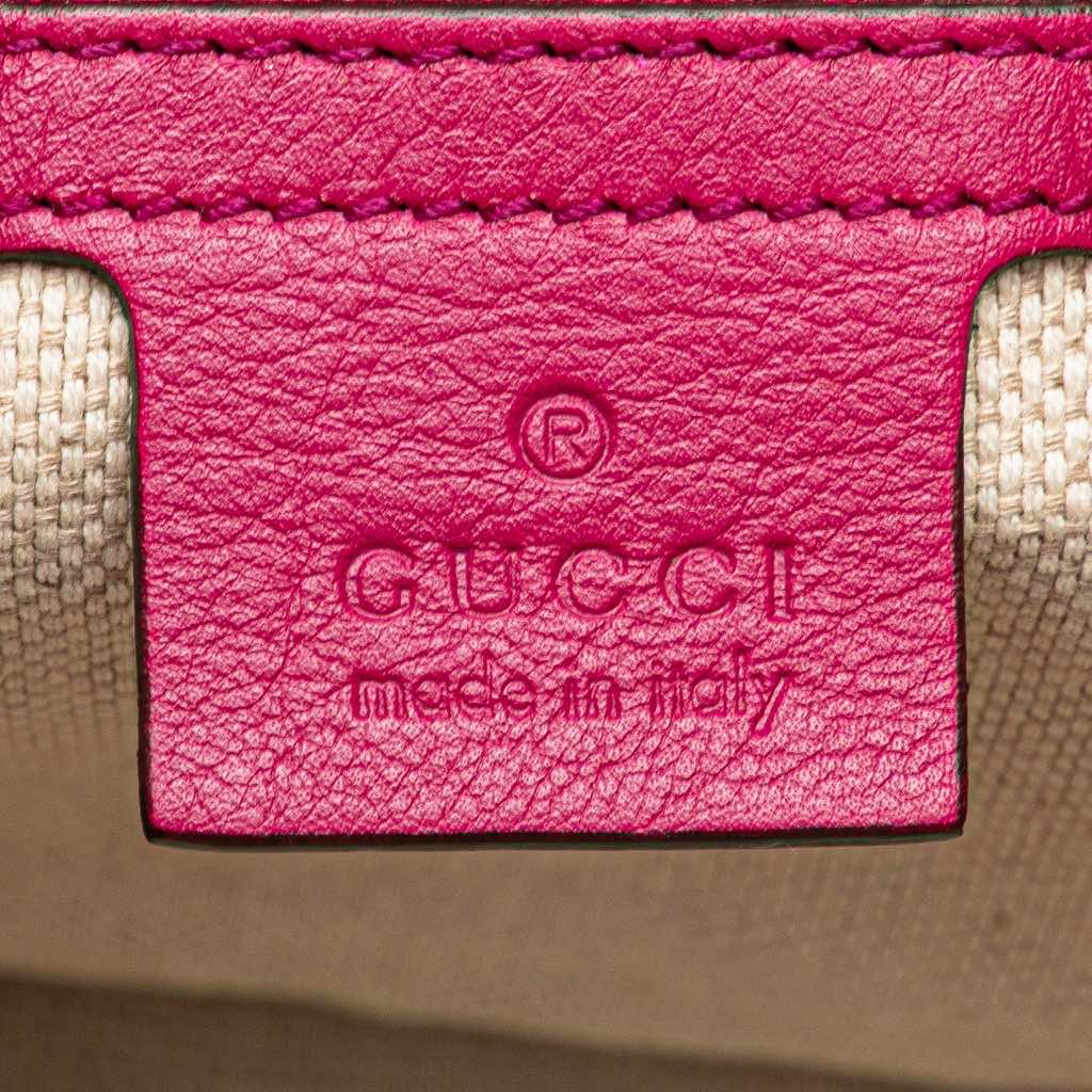 Gucci Medium Patent Soho Chain Tote - Side view