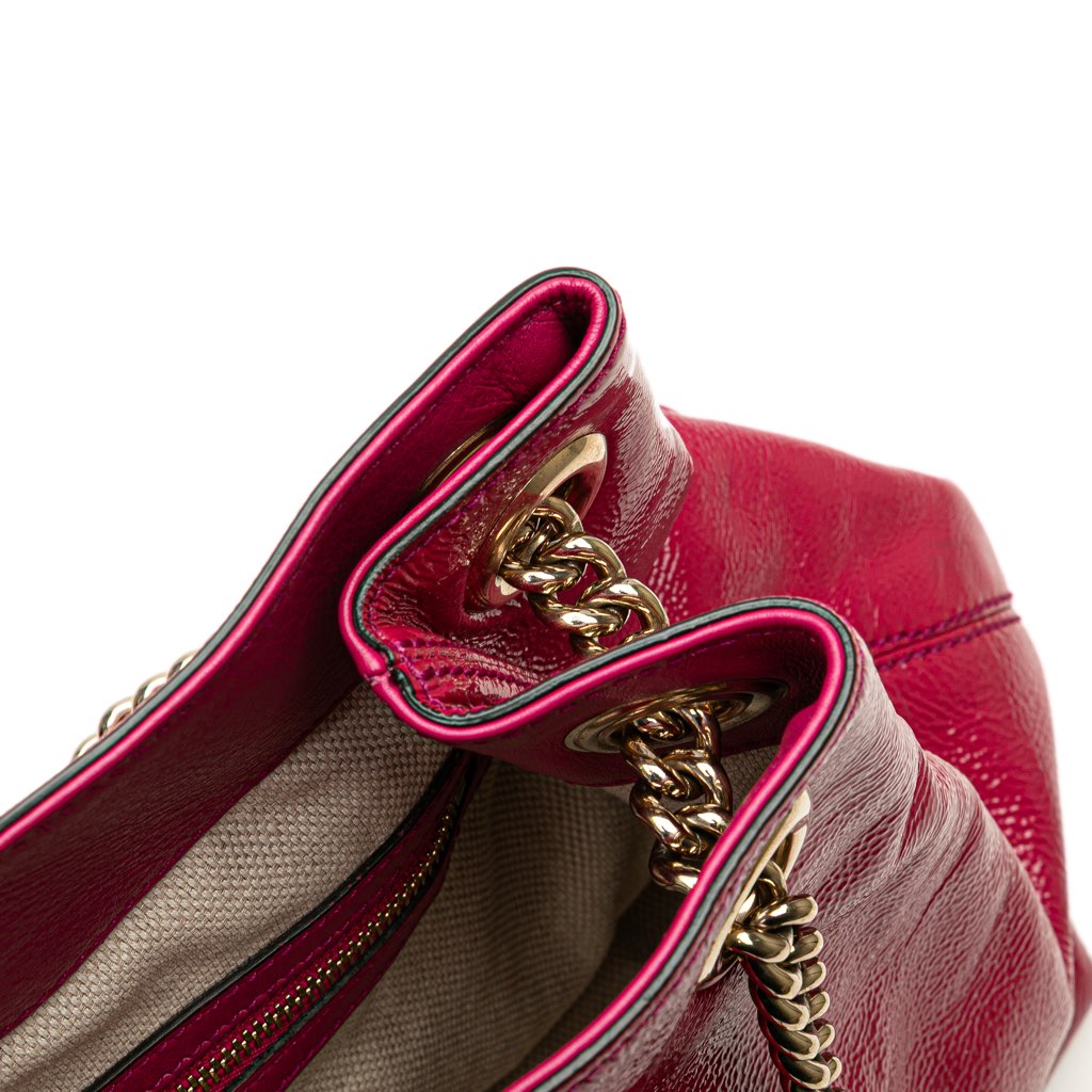 Gucci Medium Patent Soho Chain Tote - Image 11