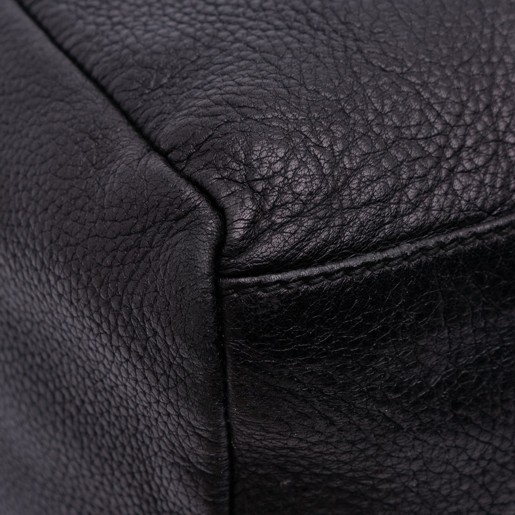 Gucci Large Pebbled Calfskin Bamboo Jungle Convertible Tote - Detail 2