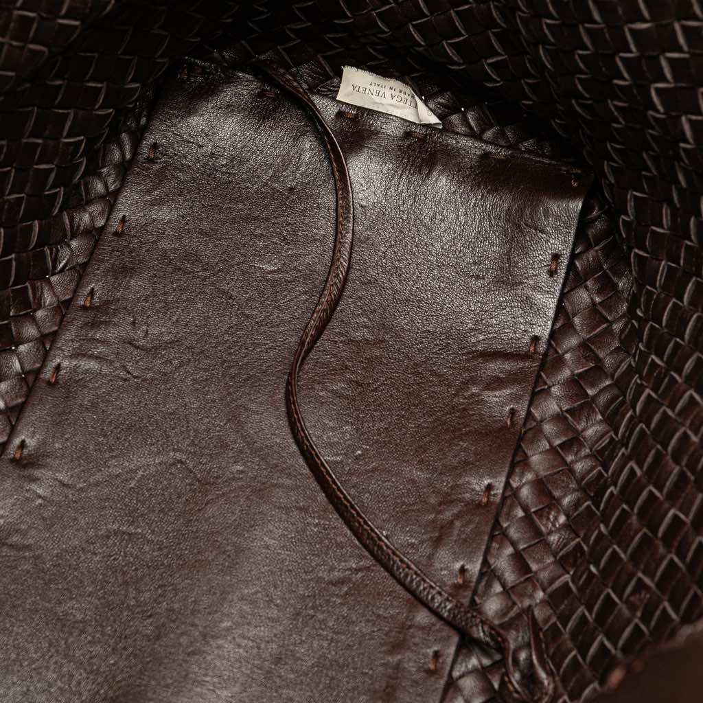 Bottega Veneta Medium Lambskin Intreccio Cabat Tote - Detail 2