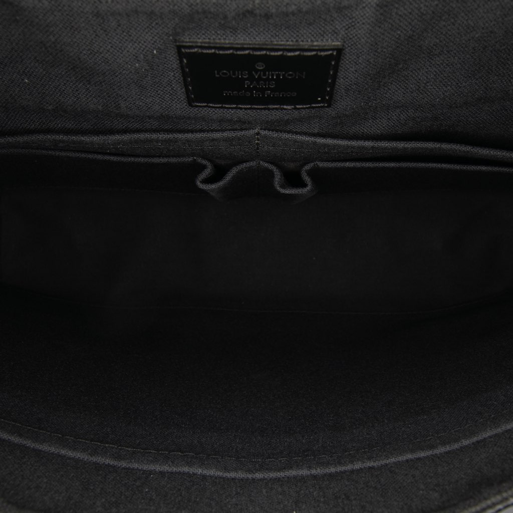 Louis Vuitton Damier Graphite District MM - 4