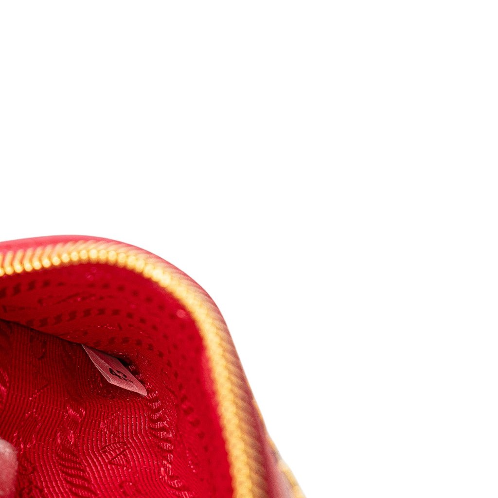 Prada Saffiano Crossbody - Detail 1