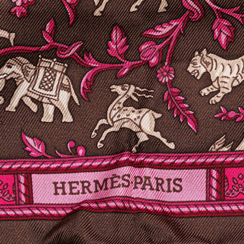 Hermès Chasse en Inde Silky Pop Tote - Side view