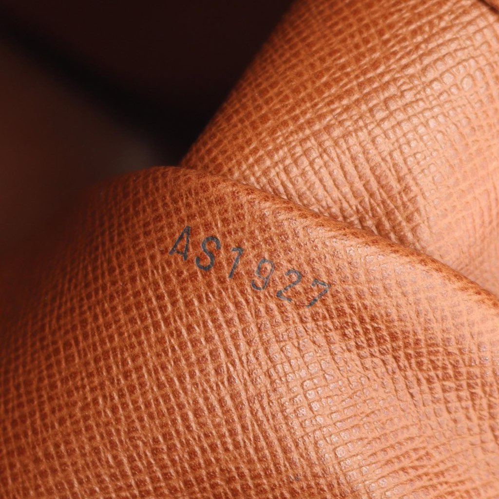 Louis Vuitton Monogram Boulogne 30 - Side view