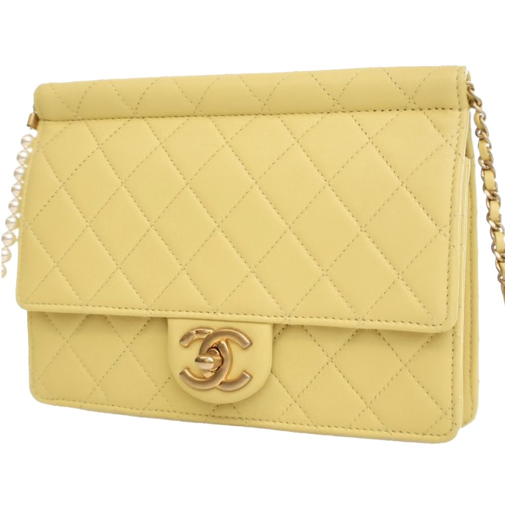 Chanel Quilted Lambskin Chic Pearls Flap - 2