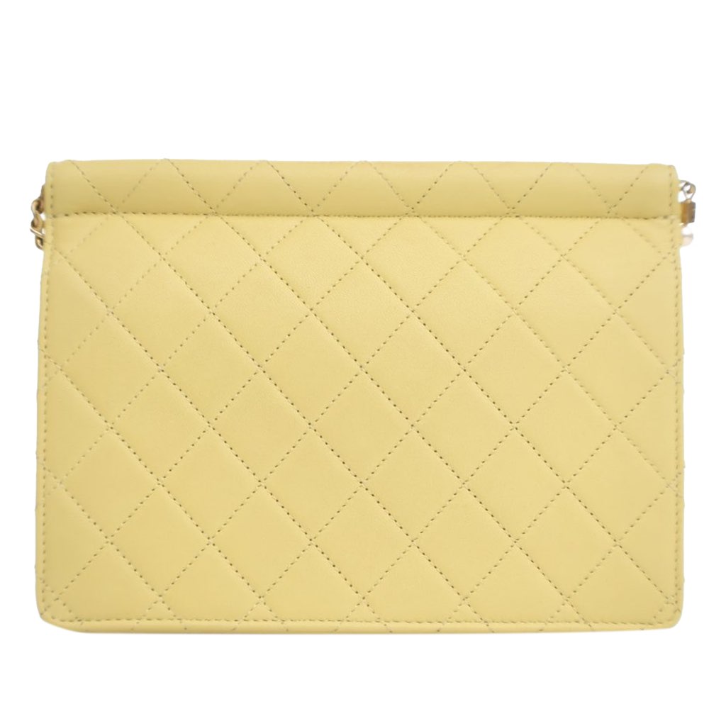 Chanel Quilted Lambskin Chic Pearls Flap - 3