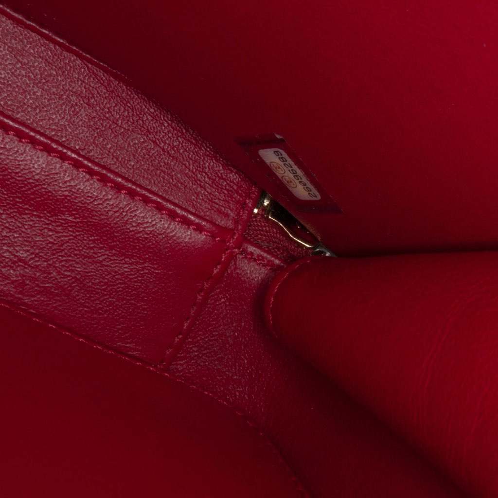 Chanel Small Caviar Filigree Vanity Case - Detail 1