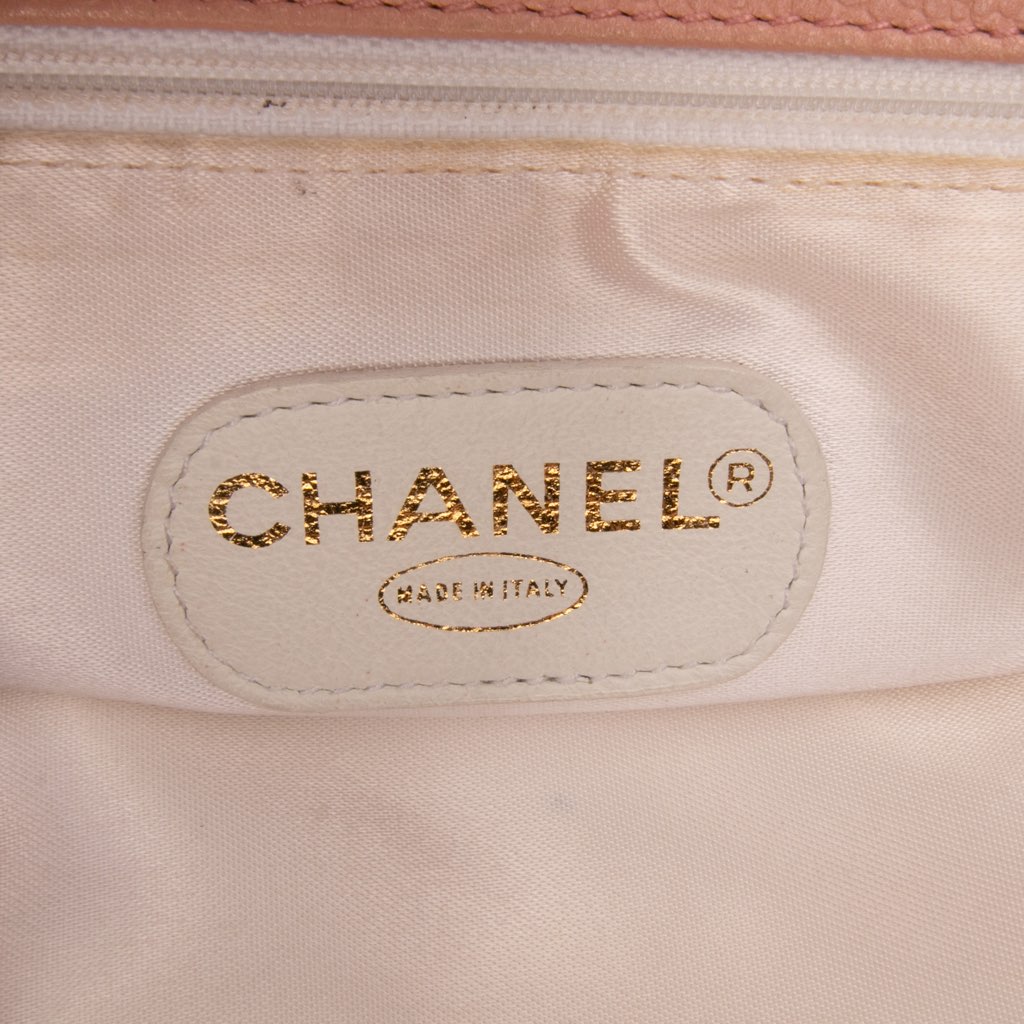 Chanel CC Caviar Chain Tote - Side view